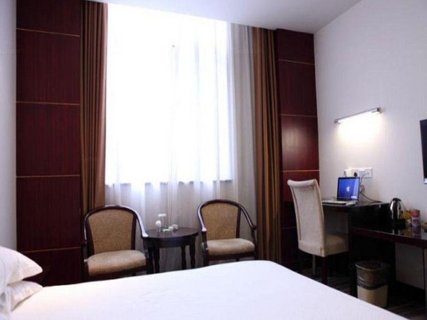 GreenTree Inn Shandong Qingdao Jiaozhou Sanlihe Park Express Hotel