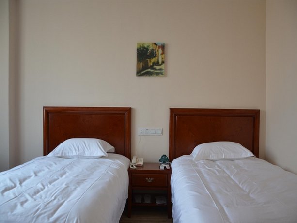 GreenTree Inn Shandong Qingdao Jiaozhou Sanlihe Park Express Hotel
