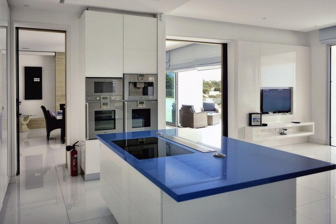 Water's Edge Villa