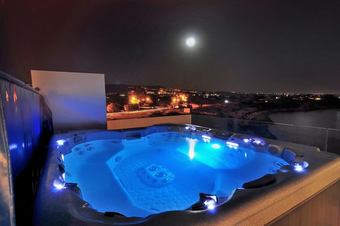 Water's Edge Villa