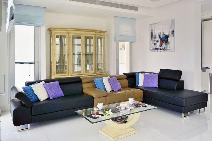 Water's Edge Villa