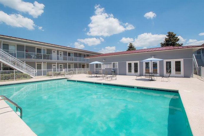 Oak Shores 128 - One Bedroom Apartment