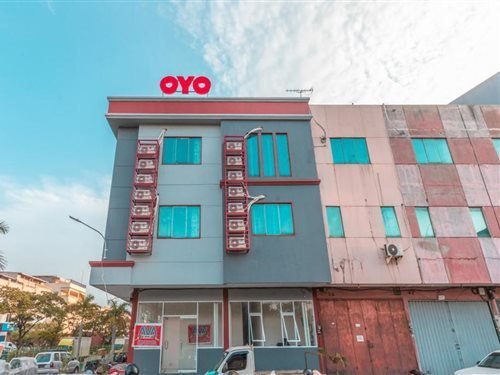 OYO 2230 Ava Residence