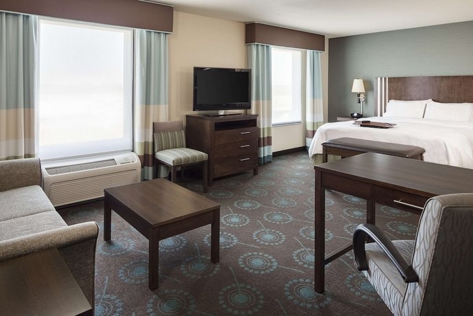 Hampton Inn and Suites - Lincoln Northeast