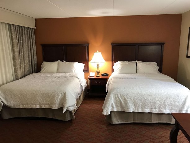 Hampton Inn & Suites Bolingbrook