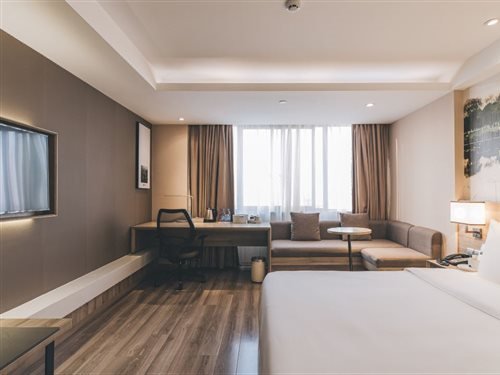 Suzhou Wujiang Atour Hotel