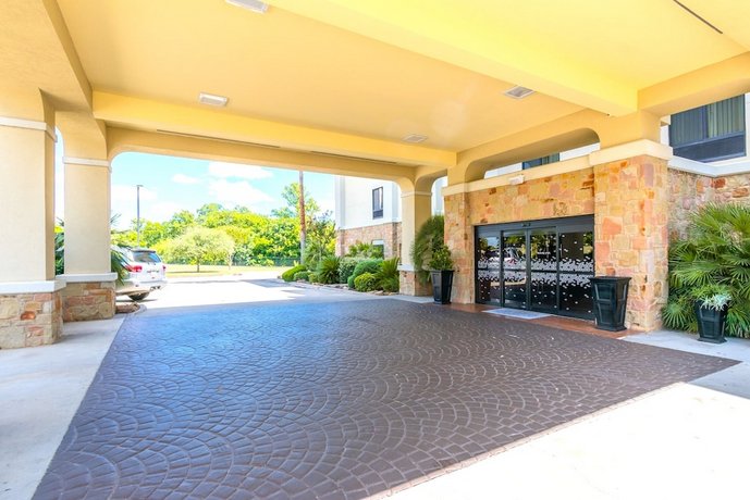 Hampton Inn & Suites College Station