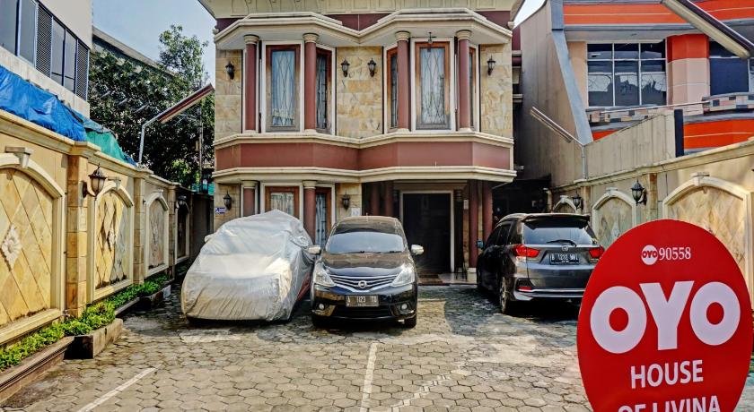 OYO 90558 House Of Livina