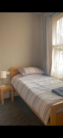 Caversham Lodge
