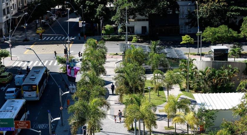3/4 No Leblon A 200 Metros Da Praia
