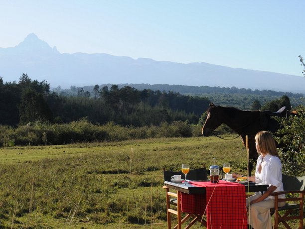 Fairmont Mount Kenya Safari