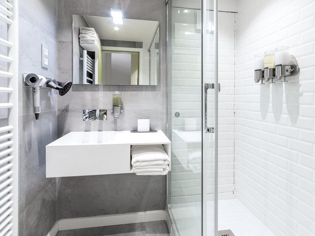 Exclusive Loft in Le Marais with AC