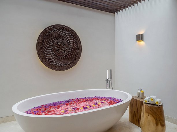Grand Cliff Nusa Dua - an elite haven