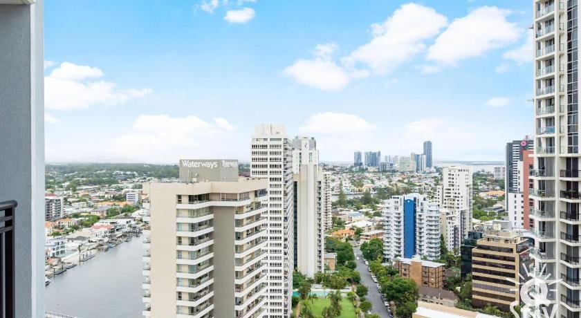 Executive 2 Bedroom Ocean View Apartments at Chevron Reniassance