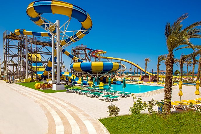 Golden 5 Emerald Resort