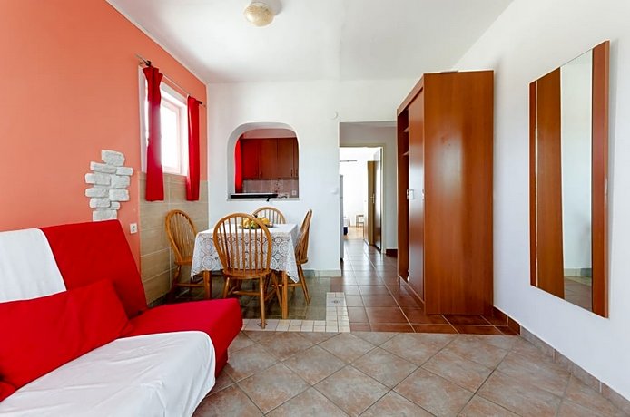 Apartments Sime Lopar