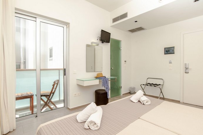 Atlantis City Hotel