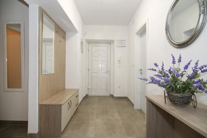 Apartment Andelina Split