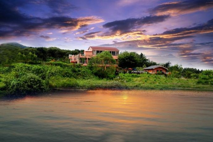 River Pension Gangwon