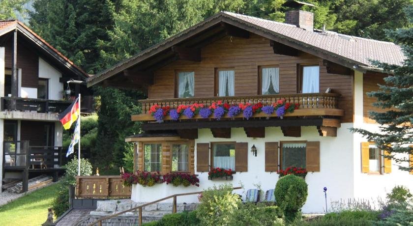 Gastehaus Becker Ruhpolding