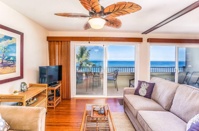 Banyan Tree 305 - Two Bedroom Condo