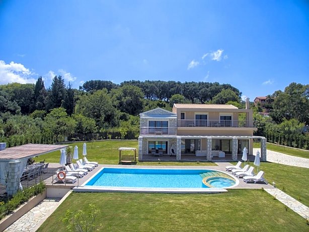 Luxury Villa Hera - Beachfront