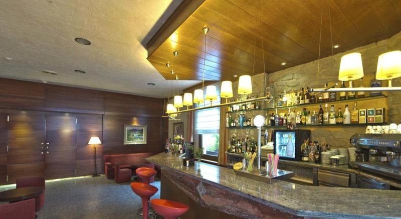 Hotel Restaurant Pessets & SPA