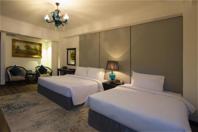 A&Em Signature Hotel