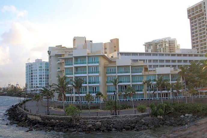 Condado Lagoon Villas 1