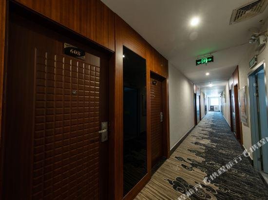 Baili Chain Hotel Jiangmen West Zone