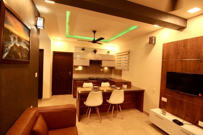 Green Royale Living Spaces - Luxury Serviced Apartments