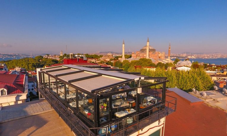 Sura Hagia Sophia Hotel Hippodrome of Constantinople Turkey thumbnail