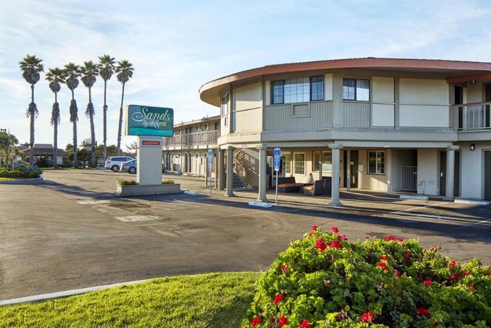 Sands by the Sea Motel