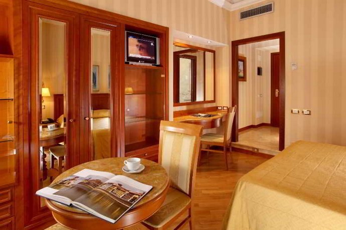 Piave and Flavia Apartments