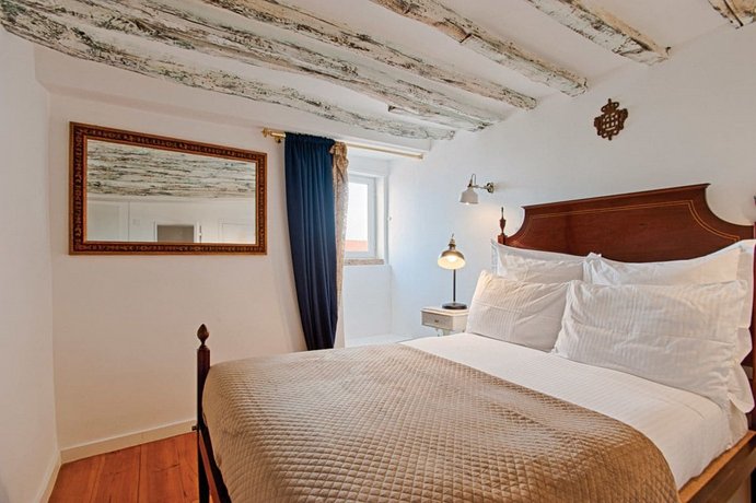 Delightful & Quirky with River Views