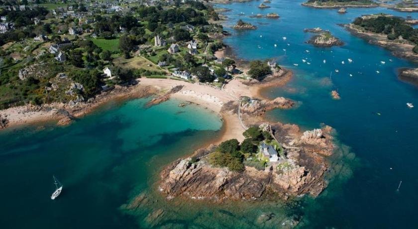 Appartement - boutique centre ville paimpol