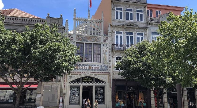 Oporto Gardens - Historical Studio