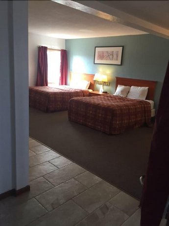 Regency Inn and Suites Eau Claire