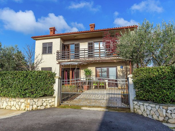 Apartments Mirna Pula Istria County