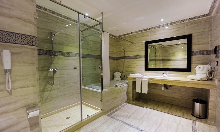 Hotel Riad Ennakhil & SPA