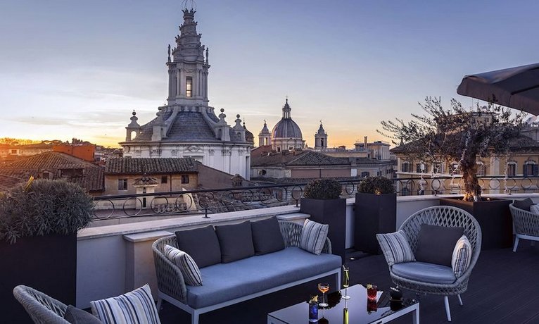 The Pantheon Iconic Rome Hotel Autograph Collection
