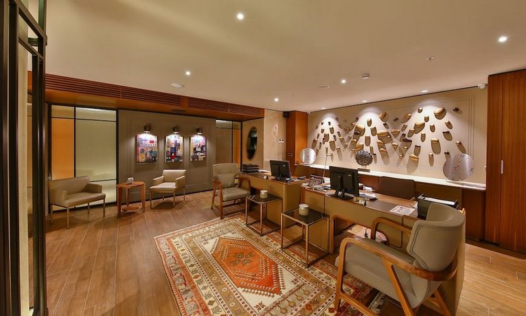 Tzl Suites