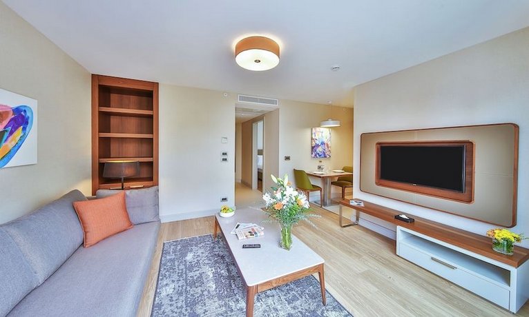 Tzl Suites
