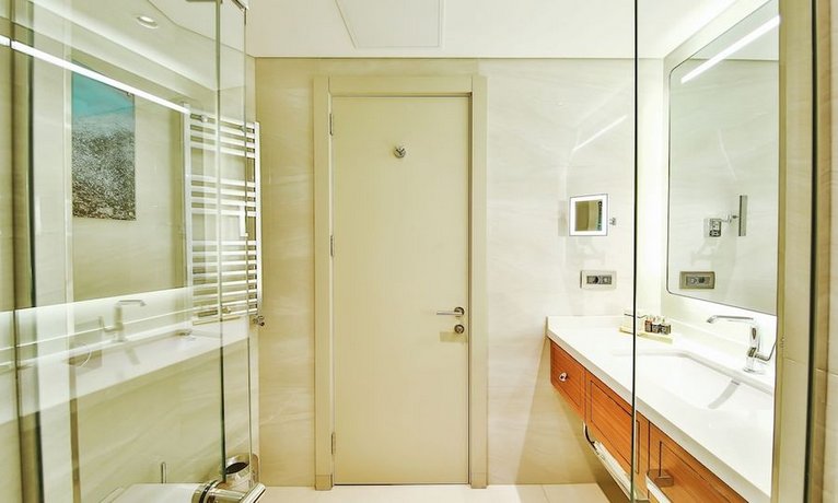 Tzl Suites
