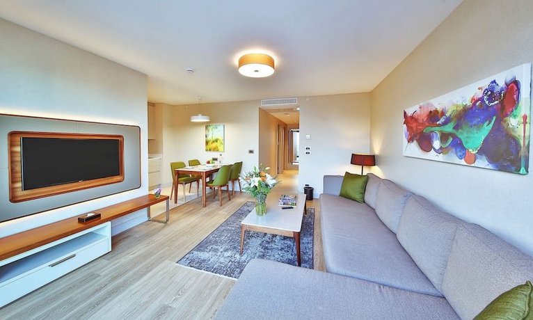 Tzl Suites