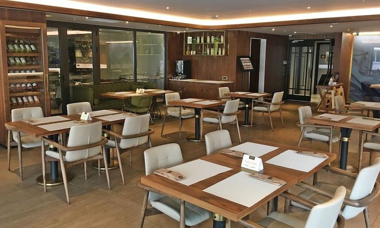 Tzl Suites