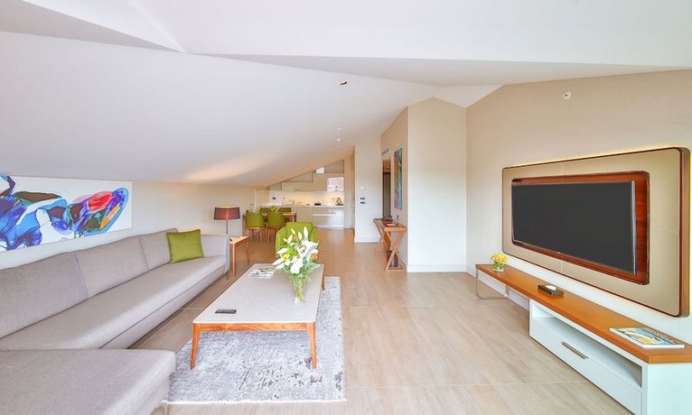 Tzl Suites