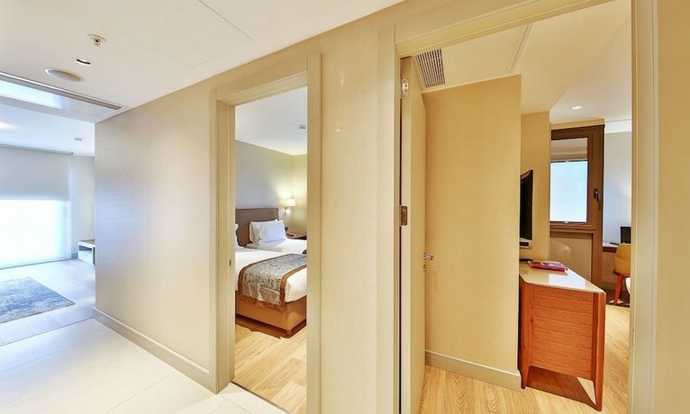 Tzl Suites