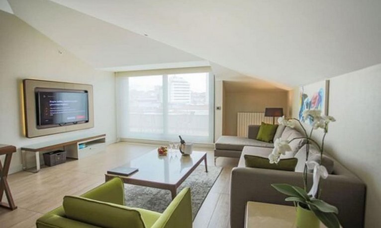 Tzl Suites