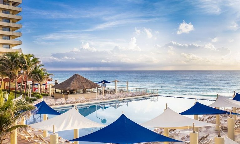 Crown Paradise Club Cancun - All Inclusive